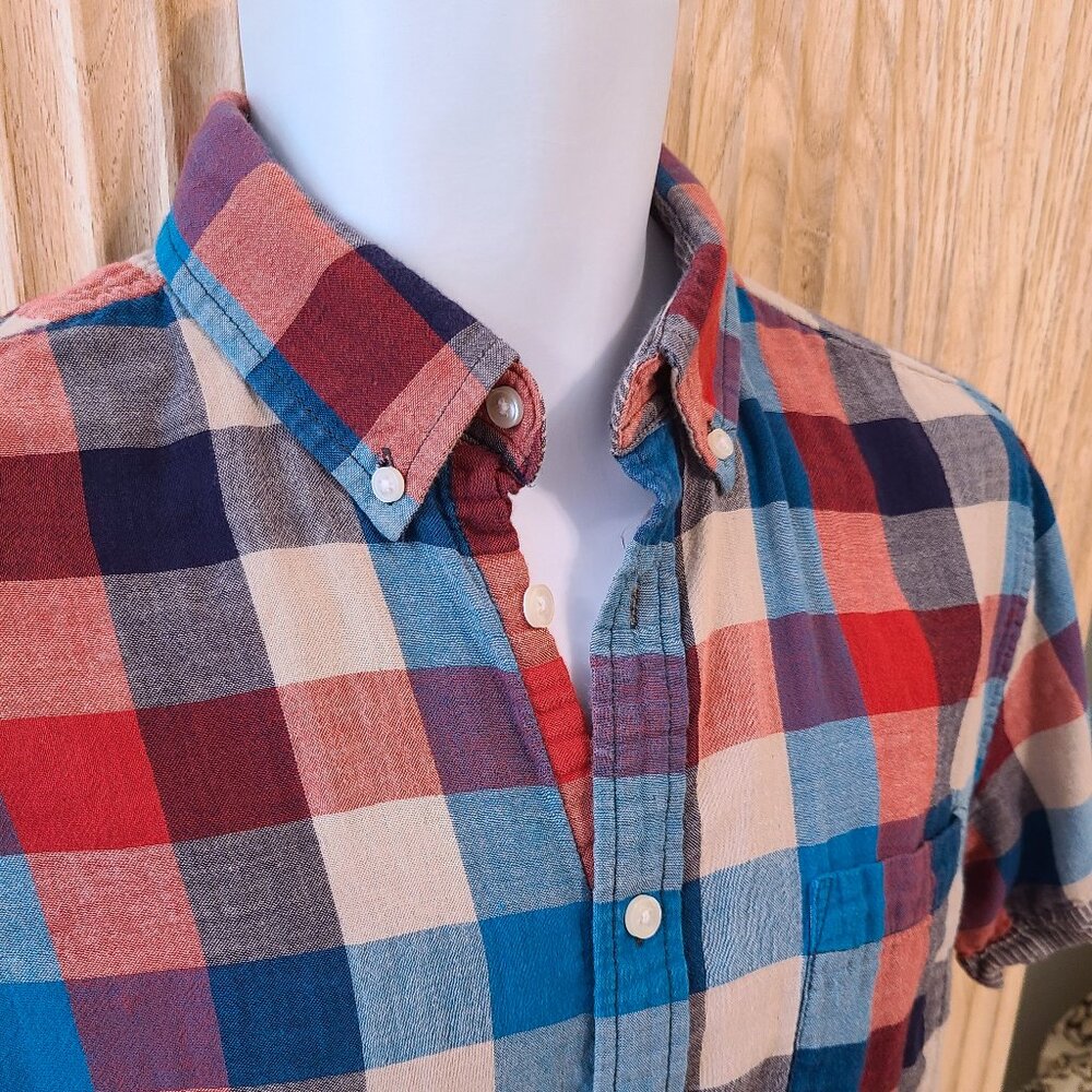Merona Red, Blue & Cream Plaid Button-Down Shirt β Size M - Picture 2 of 8